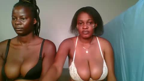 Snapshot of havanna_p chatting on 12-19-24, 06:23 Havanna online show from 12-19-24, 06:23