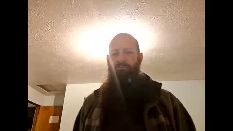 Snapshot of hawktalon007 chatting on 10-06-25, 03:04 Robert online show from 10-06-25, 03:04