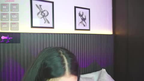 haylie  See you tonight at 8pm Colombia time online show from 11-08-25, 03:07