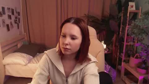 Snapshot of haya_harareet chatting on 01-13-26, 01:44 Mia online show from 01-13-26, 01:44