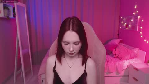 Snapshot of haya_harareet chatting on 03-15-26, 08:20 Mia online show from 03-15-26, 08:20