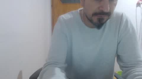 Snapshot of hayal758 chatting on 02-06-25, 08:23 hayal758 online show from 02-06-25, 08:23