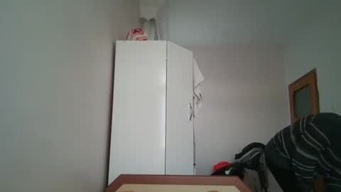 Snapshot of hayal758 chatting on 02-12-25, 05:58 hayal758 online show from 02-12-25, 05:58