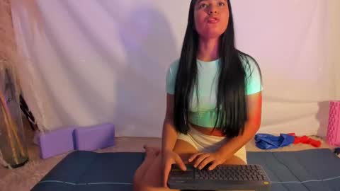 Hayami  online show from 09-10-25, 12:16