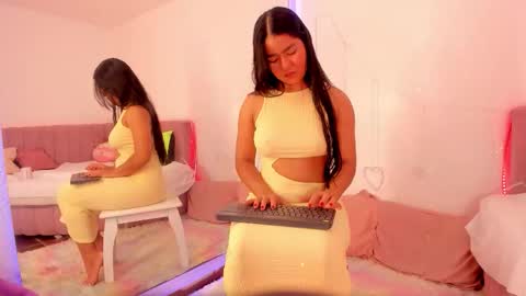 Snapshot of hayamikioto chatting on 11-28-25, 01:03 Hayami online show from 11-28-25, 01:03