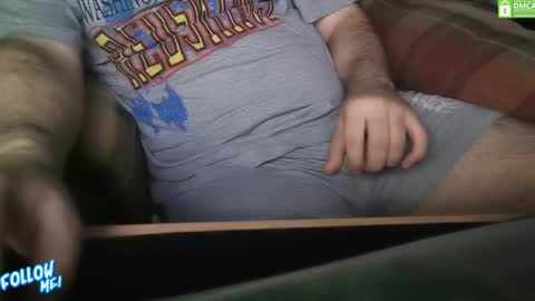 Snapshot of haydarcum chatting on 01-08-25, 04:23 ZhongLi online show from 01-08-25, 04:23