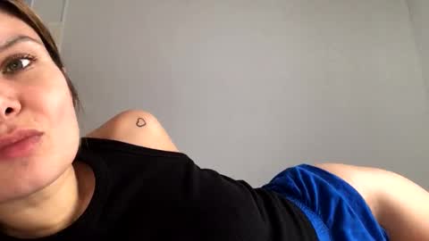 Snapshot of hayle_emmie chatting on 10-14-25, 11:11 Hayle online show from 10-14-25, 11:11