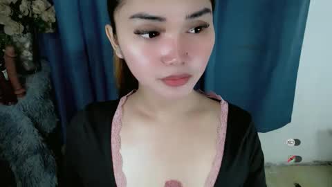 haylee online show from 11-19-25, 02:11