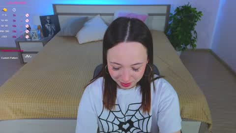 Snapshot of haylefirehot chatting on 01-15-25, 05:08 Hayle online show from 01-15-25, 05:08