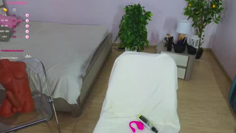 Snapshot of haylefirehot chatting on 02-03-25, 08:46 Hayle online show from 02-03-25, 08:46