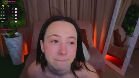 Snapshot of haylefirehot chatting on 02-06-25, 05:14 Hayle online show from 02-06-25, 05:14