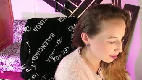 Snapshot of hayleymiller_vc chatting on 03-08-25, 04:01 hayley miller online show from 03-08-25, 04:01