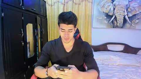 Snapshot of hazbinstudio chatting on 11-27-25, 02:19 hazbinstudio online show from 11-27-25, 02:19