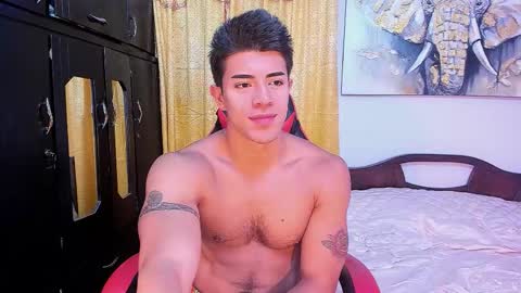 Snapshot of hazbinstudio chatting on 11-28-25, 06:10 hazbinstudio online show from 11-28-25, 06:10