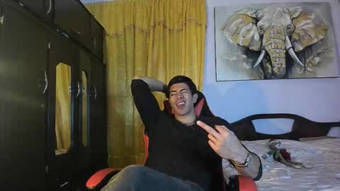 Snapshot of hazbinstudio chatting on 12-16-25, 05:07 hazbinstudio online show from 12-16-25, 05:07