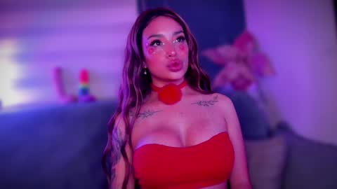 Snapshot of hazeeell chatting on 01-30-25, 05:19 Marie online show from 01-30-25, 05:19