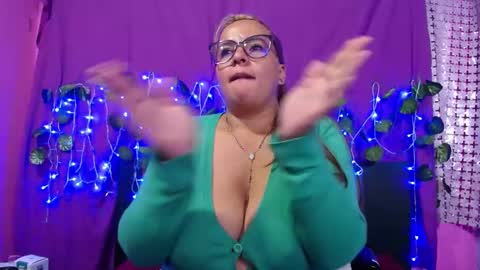 hazel online show from 02-22-25, 10:07