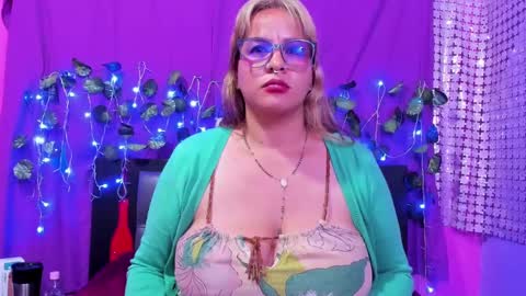 hazel online show from 02-28-25, 07:05