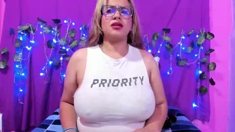 hazel online show from 03-06-25, 04:08