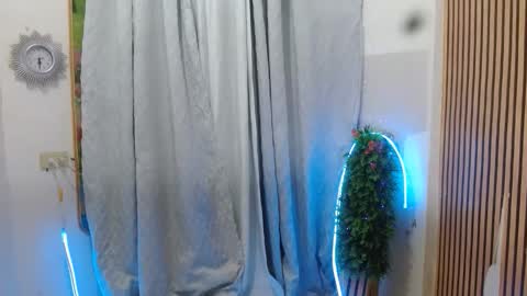 hazel_joy online show from 10-13-25, 04:18