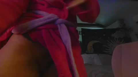 Hazel online show from 10-05-25, 07:23