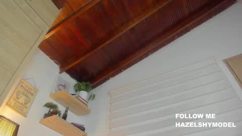 Im Hazel online show from 12-11-24, 11:54