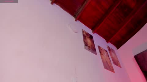 Im Hazel online show from 02-28-25, 01:37