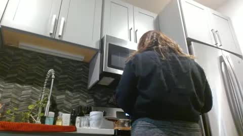 Hazel online show from 01-04-25, 03:28