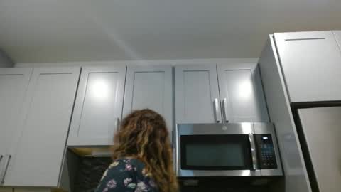 Hazel online show from 02-22-25, 12:05