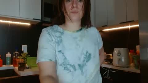 Hazel online show from 10-15-25, 03:12