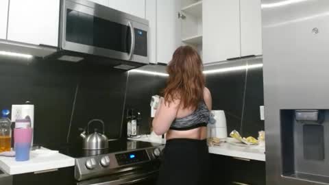 Hazel online show from 10-27-25, 08:35