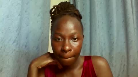 Snapshot of hazel_tess chatting on 11-17-25, 11:05 hazel_tess online show from 11-17-25, 11:05