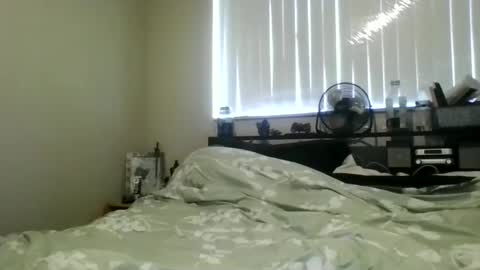 hazelbasil32728 online show from 03-16-26, 04:00