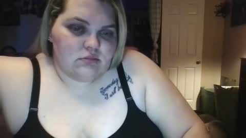 Hazeleyez97 online show from 09-09-25, 05:01