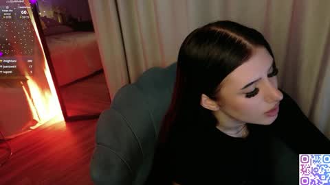 hazelhayess online show from 04-18-26, 07:58