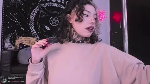 Hazell Witch online show from 09-14-25, 03:22