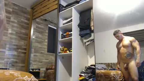 Snapshot of healedcarioca chatting on 12-28-24, 08:47 Brazilian bigdick online show from 12-28-24, 08:47