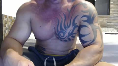 Snapshot of healedcarioca chatting on 01-22-25, 03:20 Brazilian bigdick online show from 01-22-25, 03:20