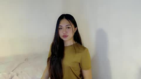 Snapshot of heart_of_asia chatting on 05-17-26, 02:13 Yoshin online show from 05-17-26, 02:13