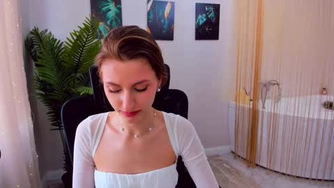 Snapshot of heartedlove_1 chatting on 02-16-25, 09:48 heartedlove_1 online show from 02-16-25, 09:48