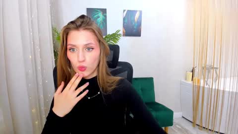 Snapshot of heartedlove_1 chatting on 03-11-25, 02:51 heartedlove_1 online show from 03-11-25, 02:51