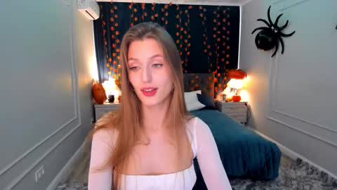 Snapshot of heartedlove_1 chatting on 10-26-25, 11:38 heartedlove_1 online show from 10-26-25, 11:38