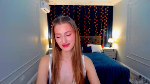 Snapshot of heartedlove_1 chatting on 11-19-25, 04:12 heartedlove_1 online show from 11-19-25, 04:12