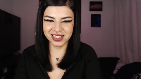 Snapshot of heatherdemonzx_ chatting on 09-25-25, 02:15 HEATHER DEMONZX Please help me to reach 100 thumbs up online show from 09-25-25, 02:15