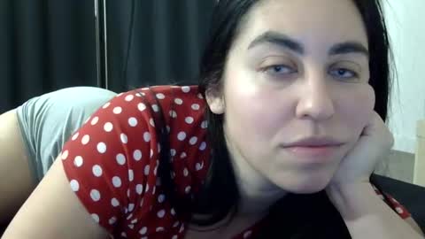 Snapshot of heatwavee chatting on 01-09-25, 10:20 heatwavee online show from 01-09-25, 10:20