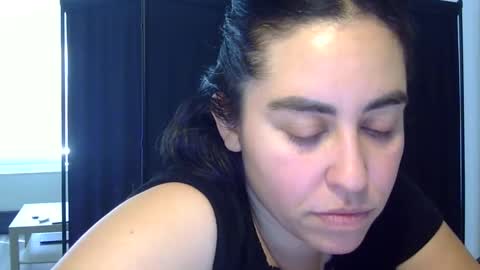 Snapshot of heatwavee chatting on 09-12-25, 04:29 heatwavee online show from 09-12-25, 04:29