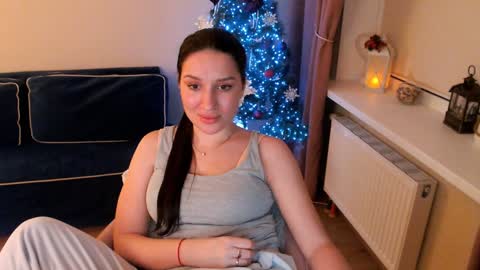 Heaven girl online show from 12-22-24, 11:20