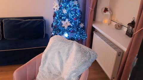 Heaven girl online show from 12-26-24, 07:16