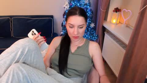 Heaven girl online show from 01-01-25, 03:46