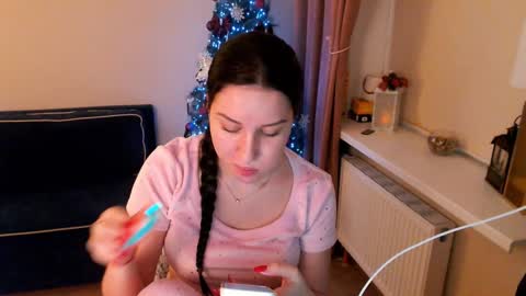 Heaven girl online show from 01-22-25, 05:28